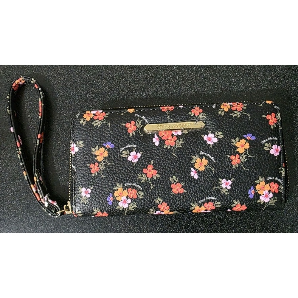 NEW Steve Madden Zip Around Wallet Wristlet Black Floral Gold